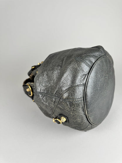 Balenciaga Bucket - respace.studio