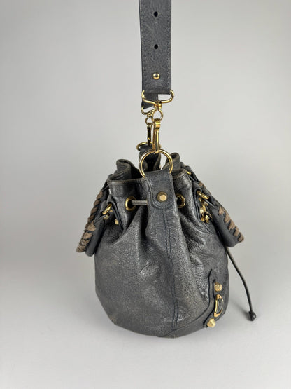Balenciaga Bucket - respace.studio