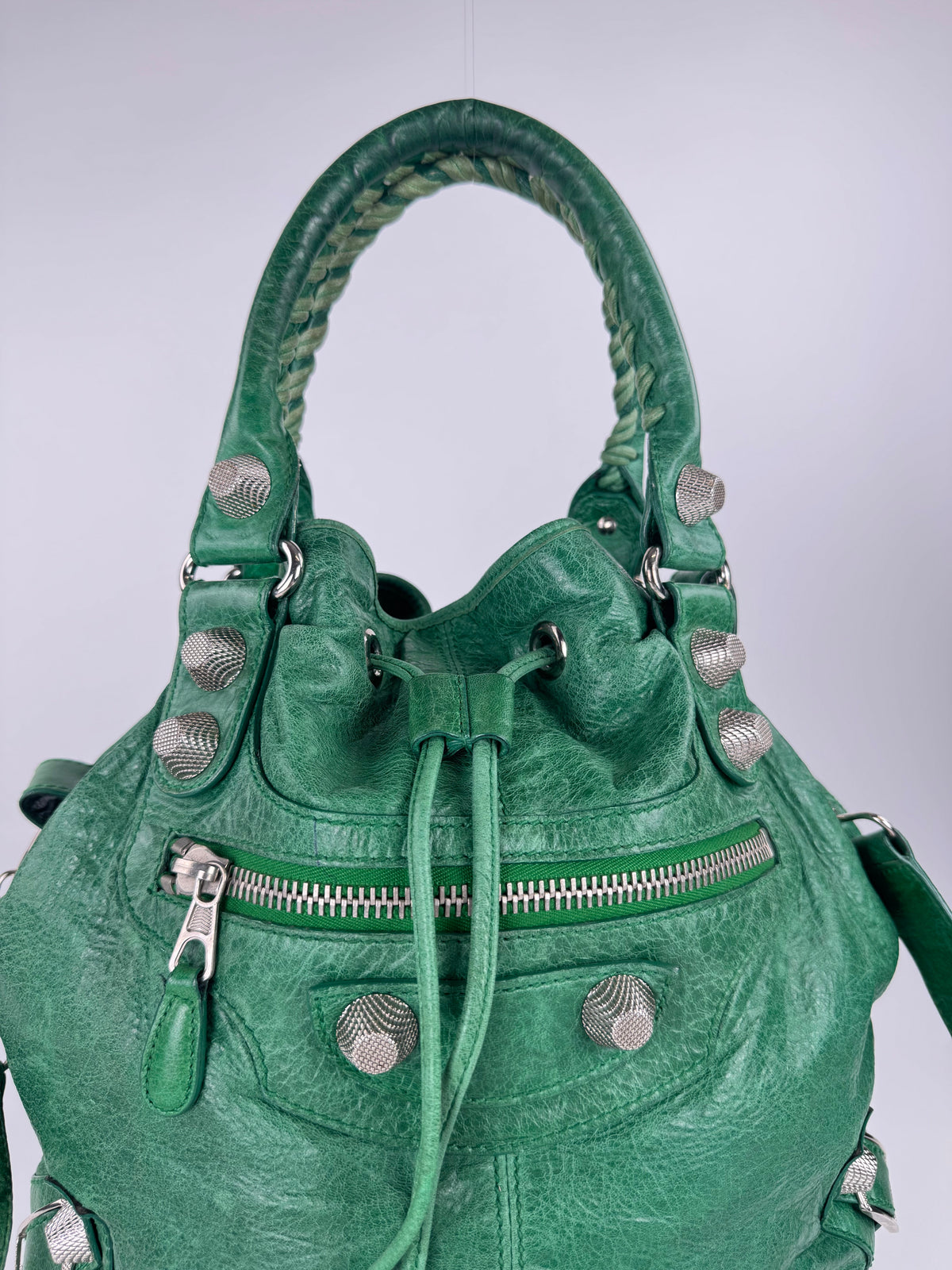 Balenciaga Bucket Pompon Giant - respace.studio