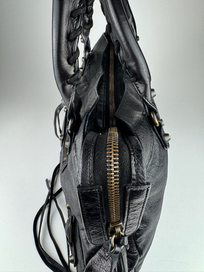 Balenciaga City - respace.studio