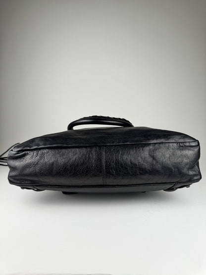 Balenciaga City - respace.studio