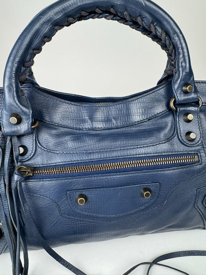 Balenciaga City - respace.studio