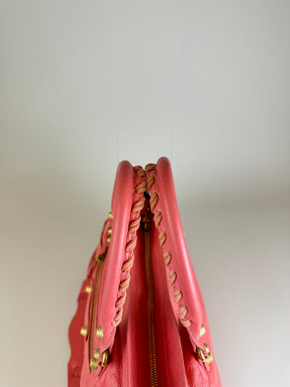 Balenciaga city - respace.studio