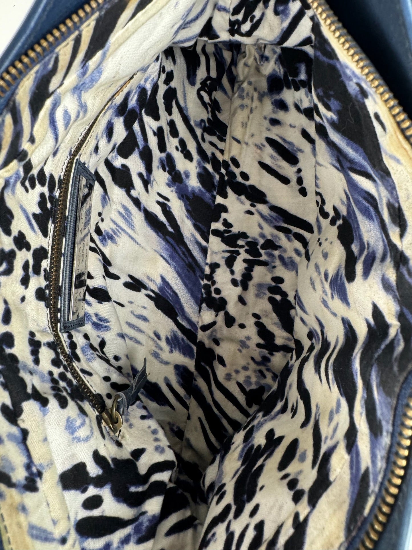 Balenciaga City - respace.studio