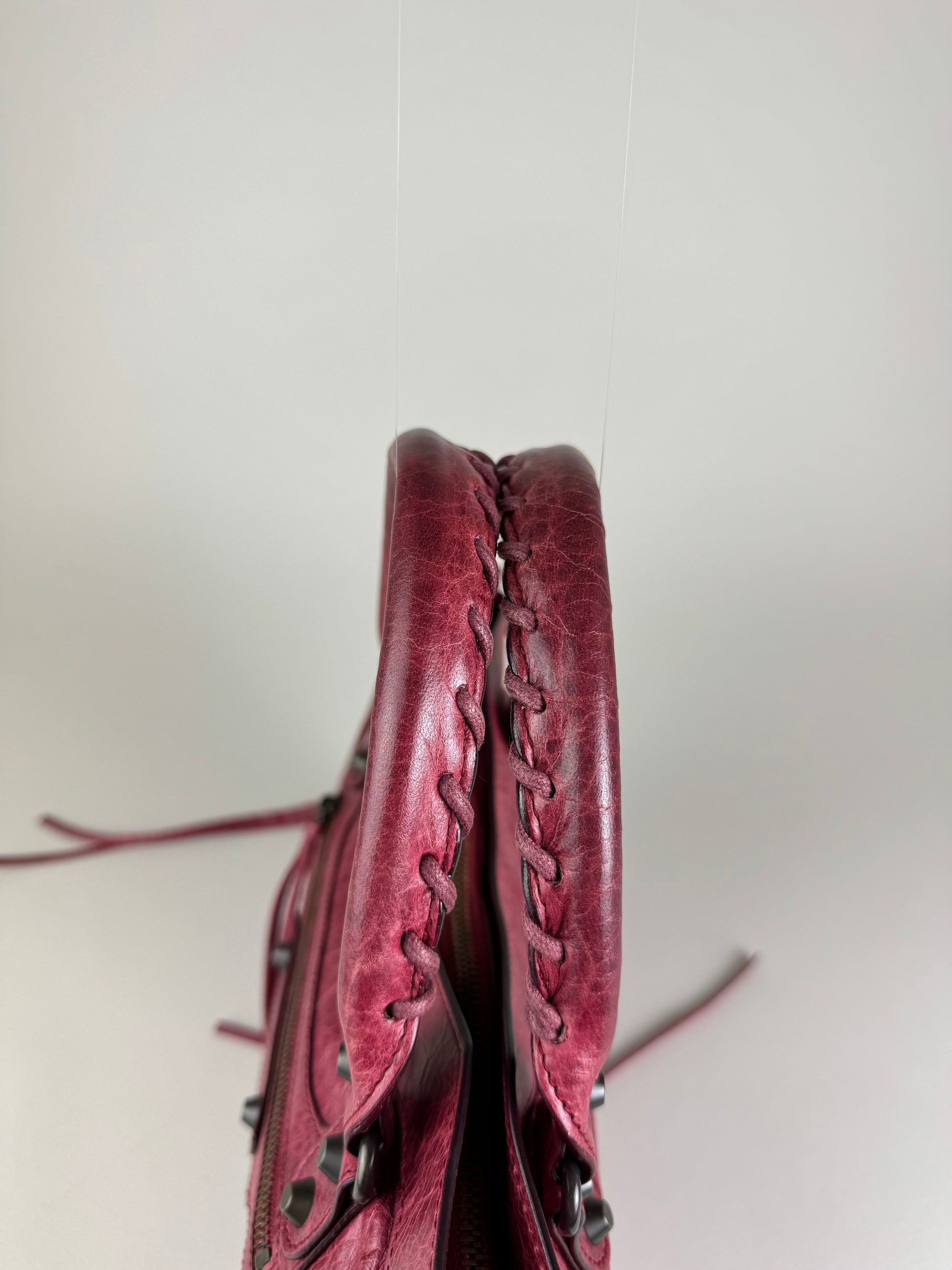 Balenciaga City First - respace.studio