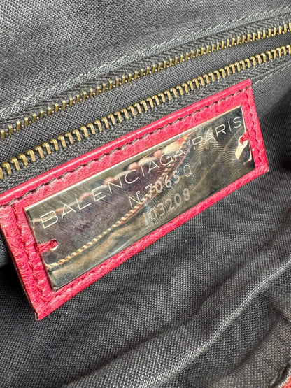 Balenciaga City First - respace.studio