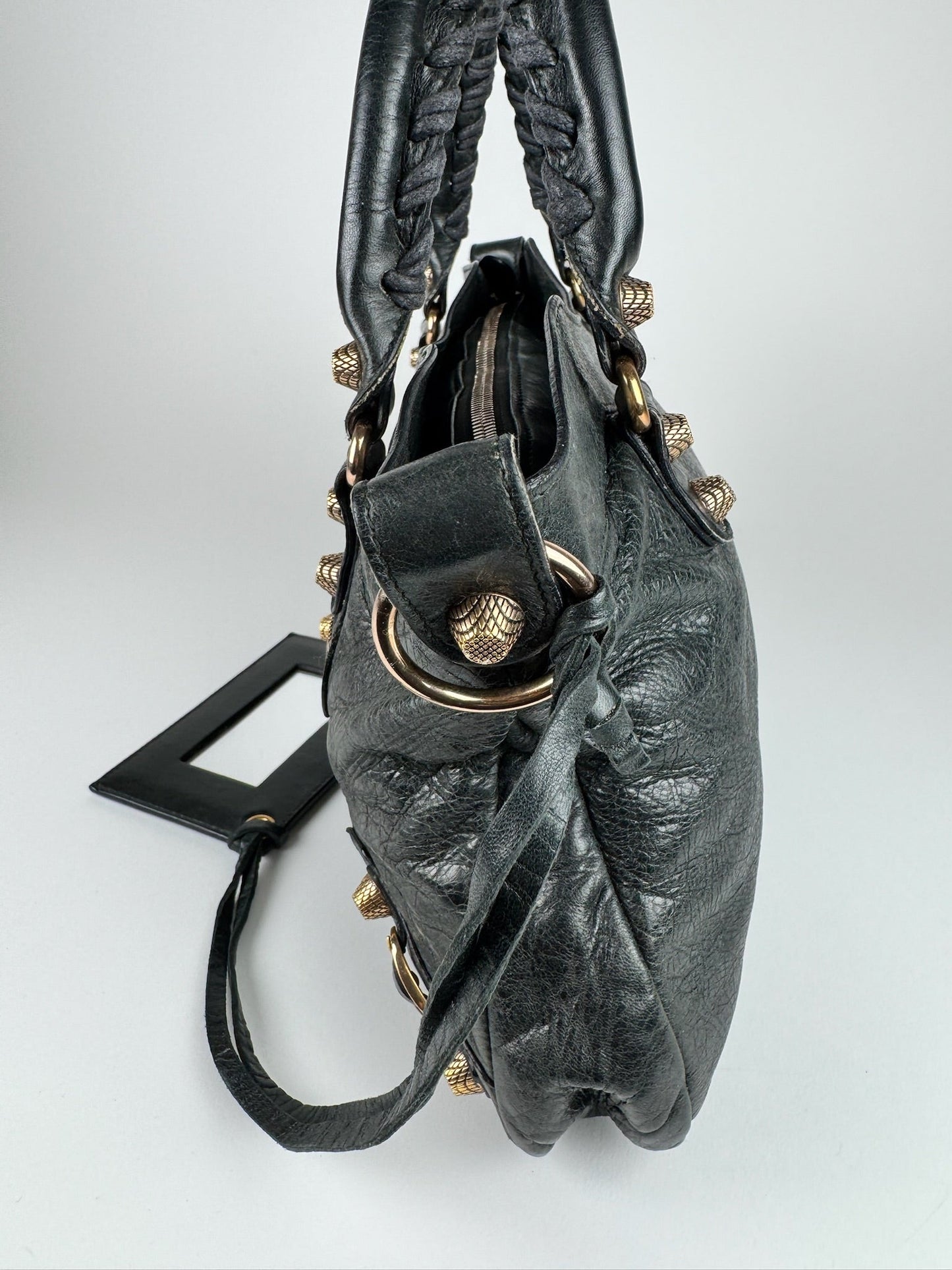 Balenciaga City First - respace.studio