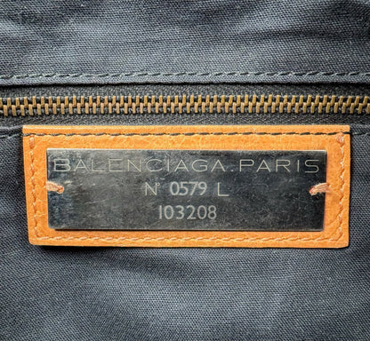 Balenciaga City First - respace.studio