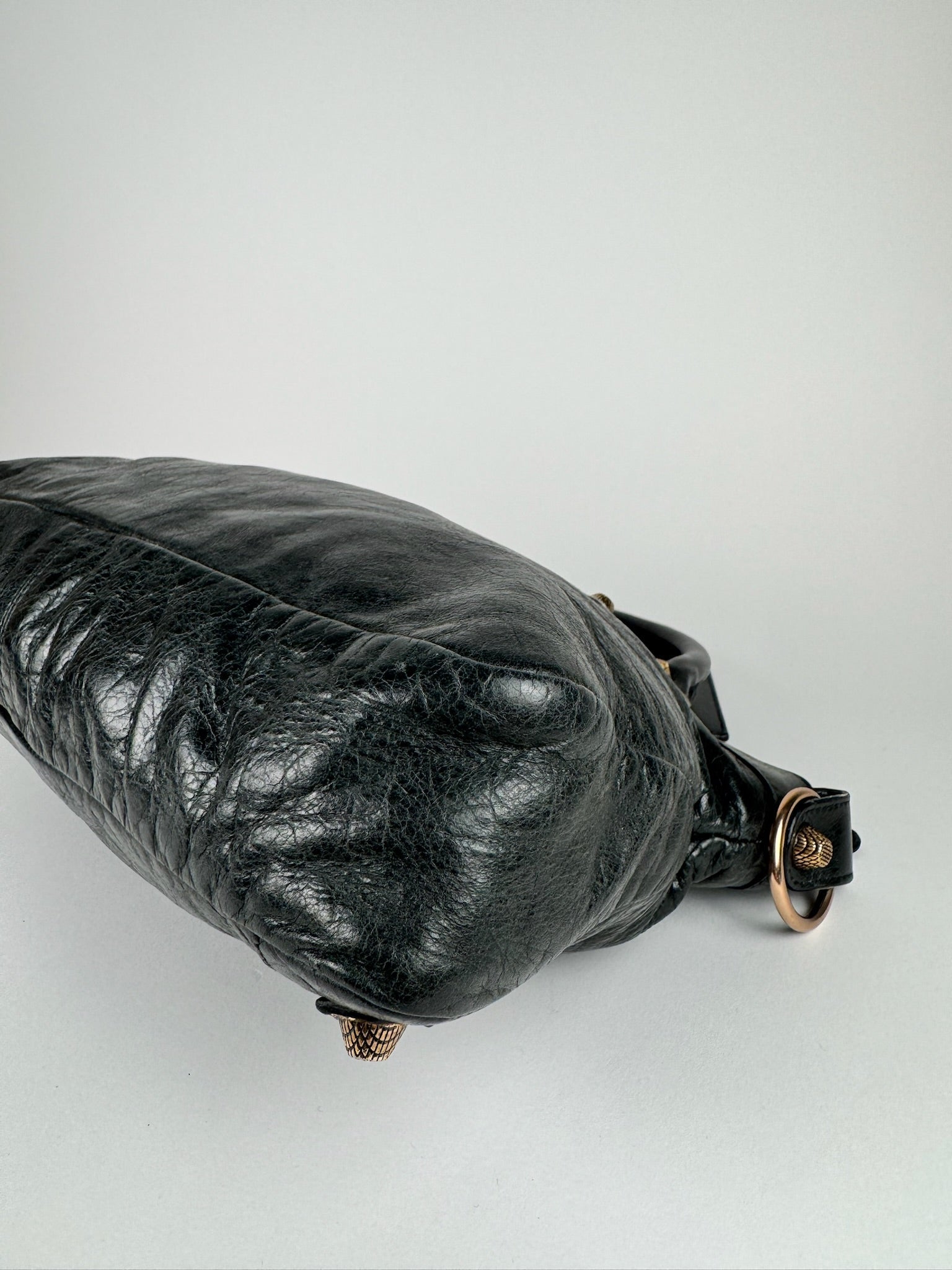 Balenciaga City First - respace.studio