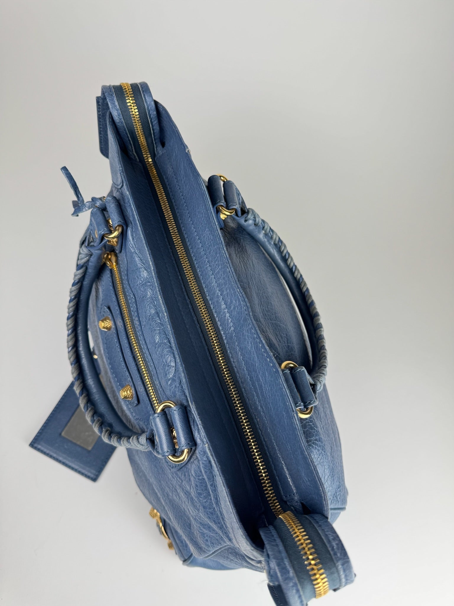 Balenciaga City Giant - respace.studio
