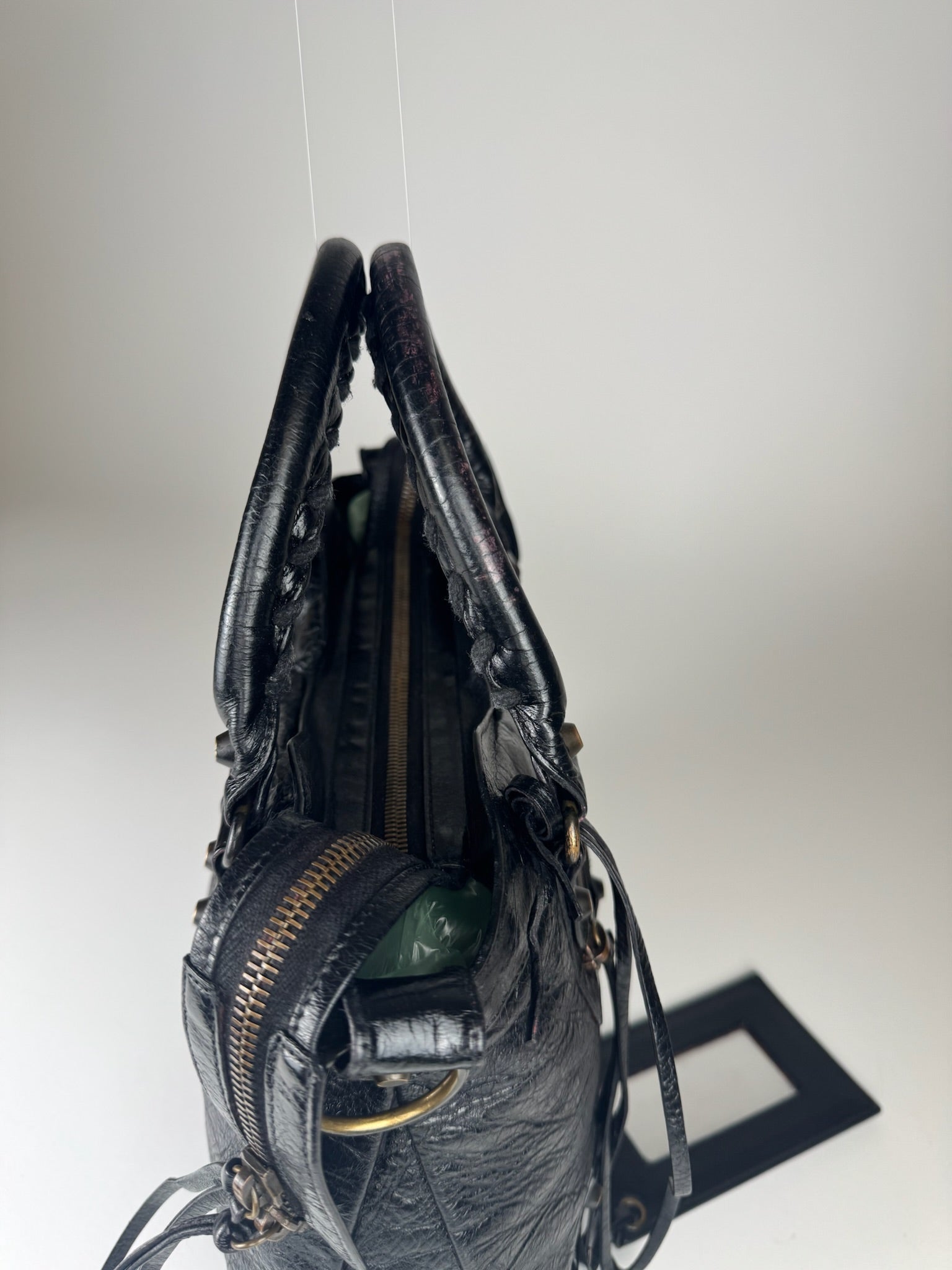 Balenciaga City Medium - respace.studio