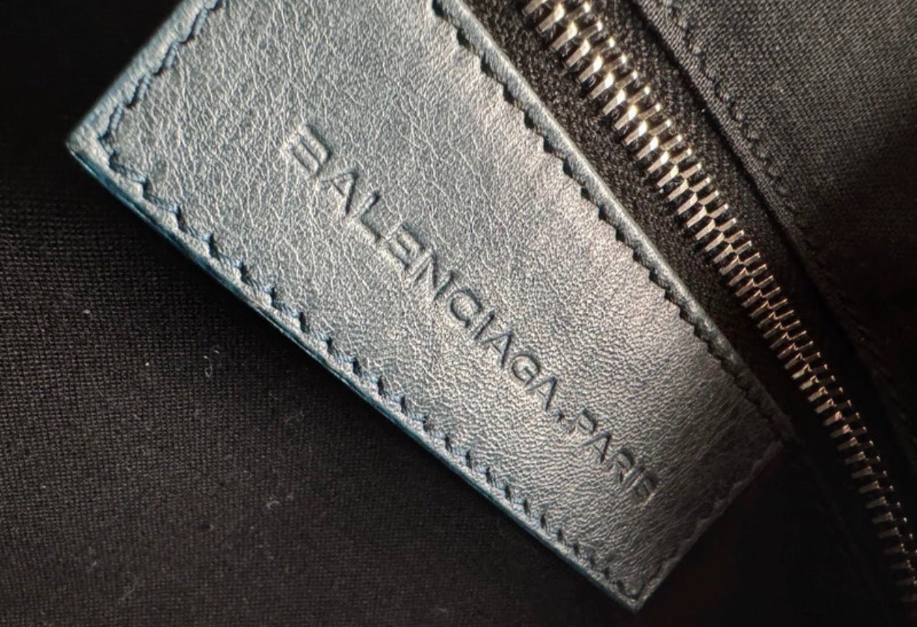 Balenciaga City Medium - respace.studio