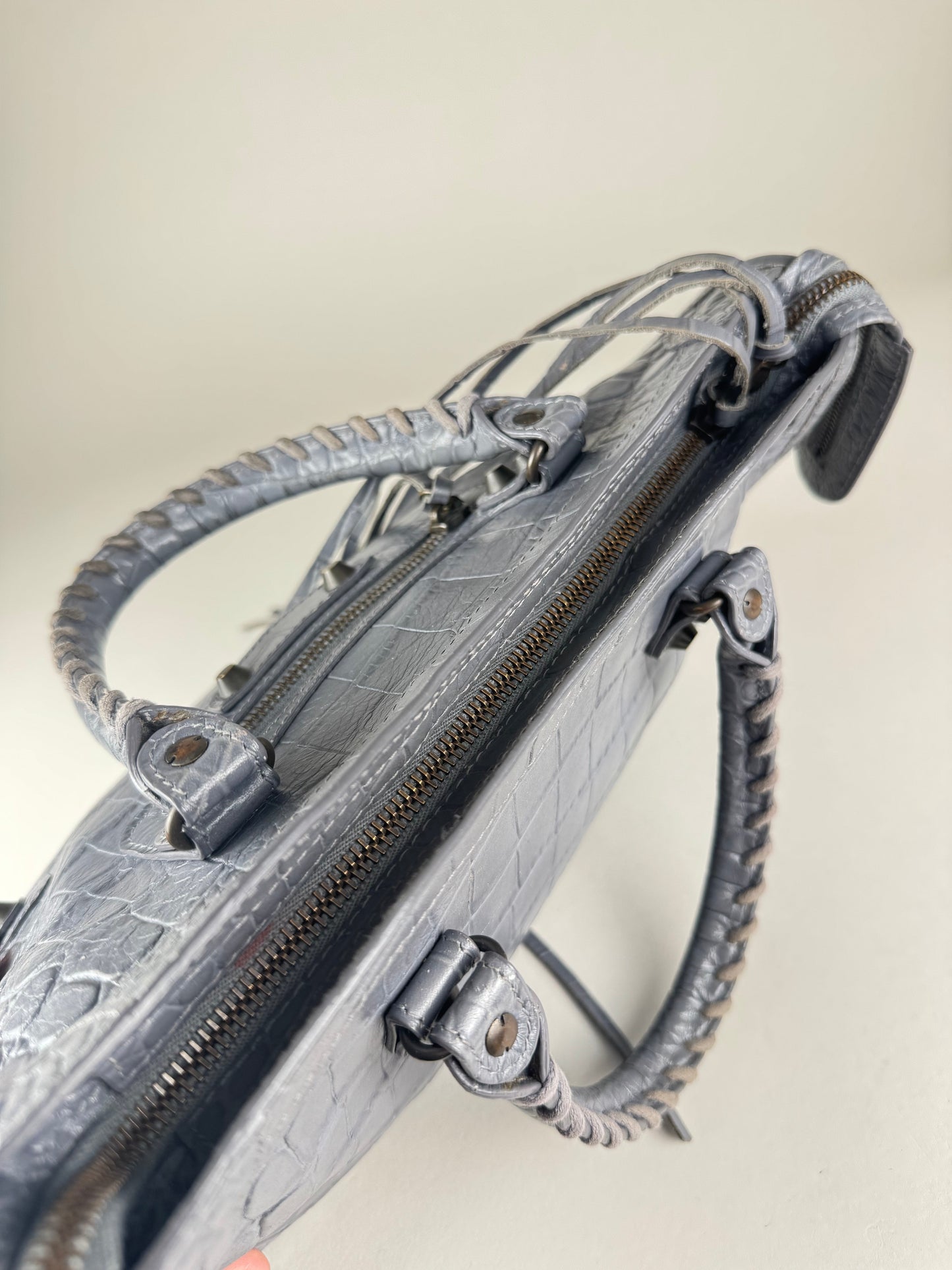 Balenciaga City Small - respace.studio