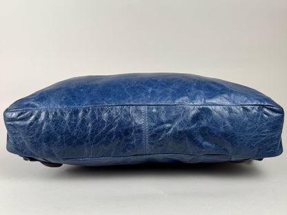 Balenciaga First - respace.studio