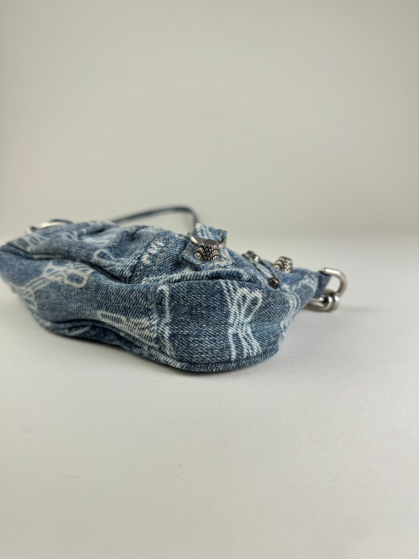 Balenciaga Le Cagole Mini - respace.studio