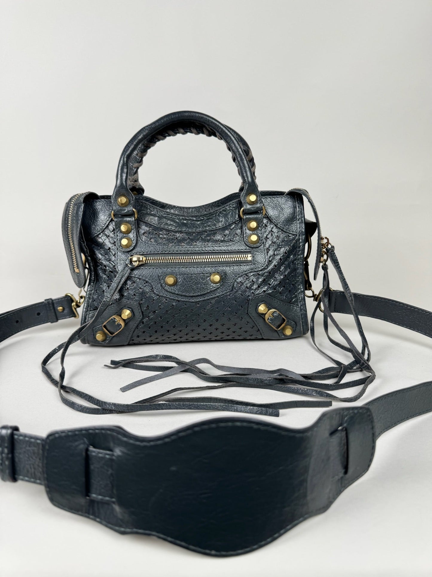 Balenciaga Mini City - respace.studio