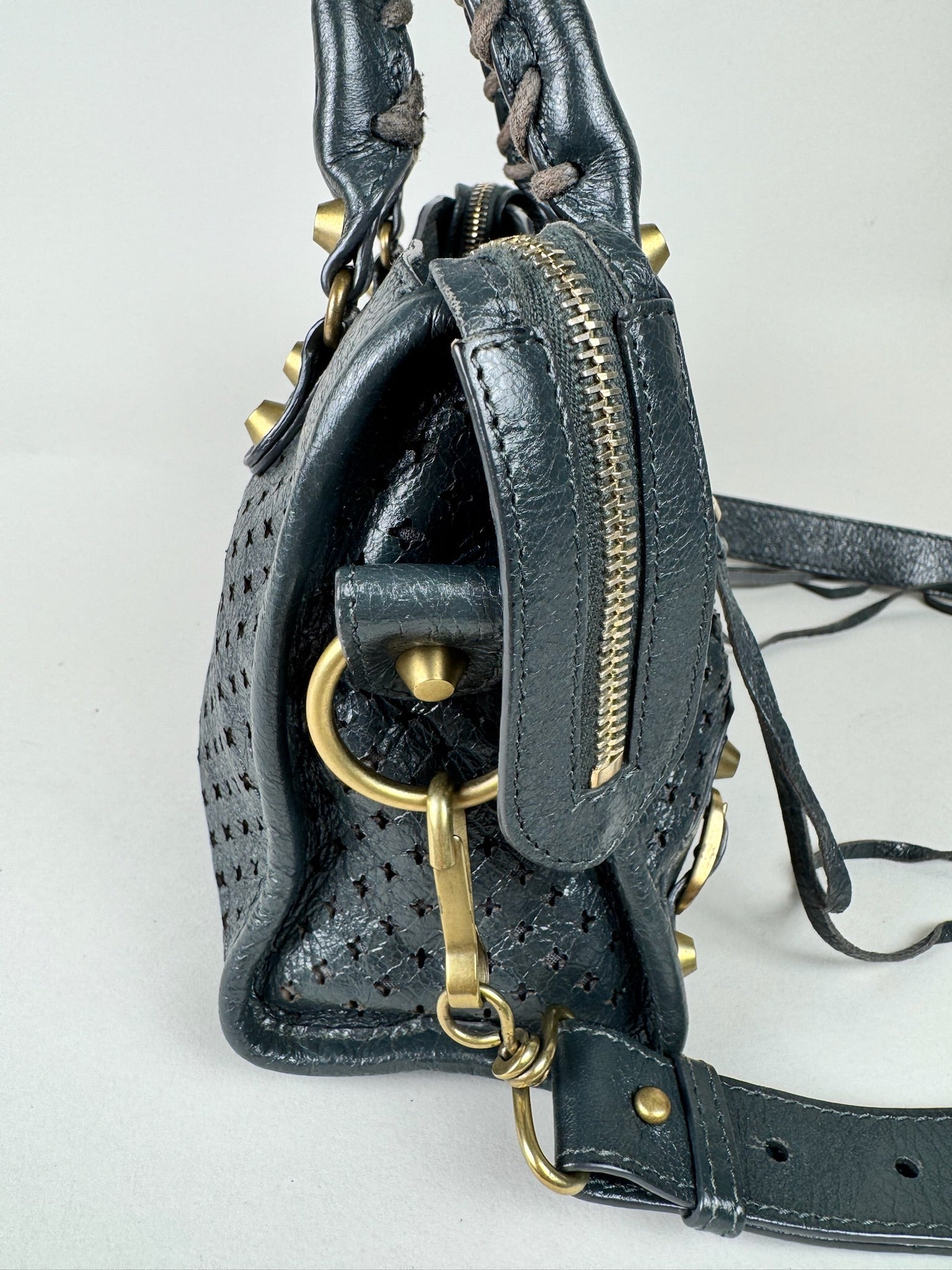 Balenciaga Mini City - respace.studio