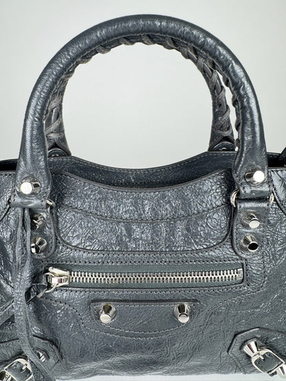 Balenciaga Mini City - respace.studio