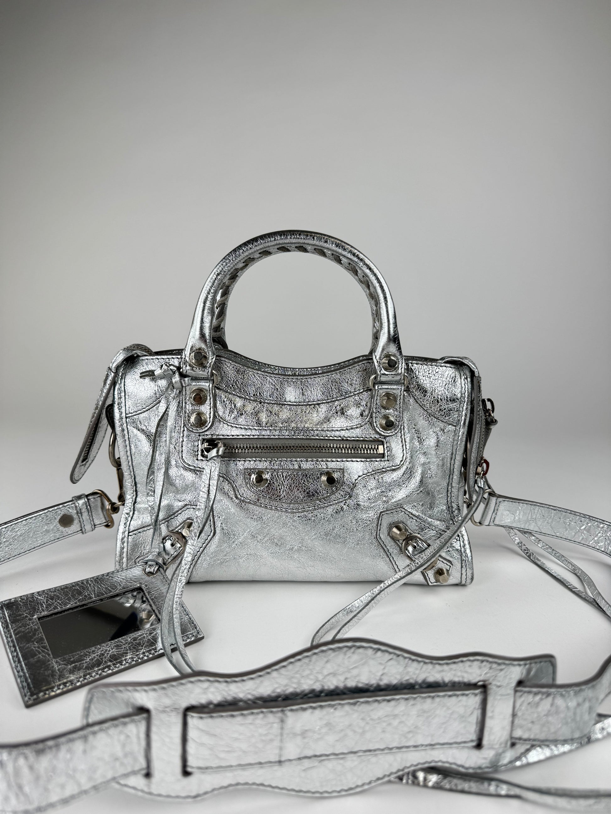 Balenciaga Mini City - respace.studio