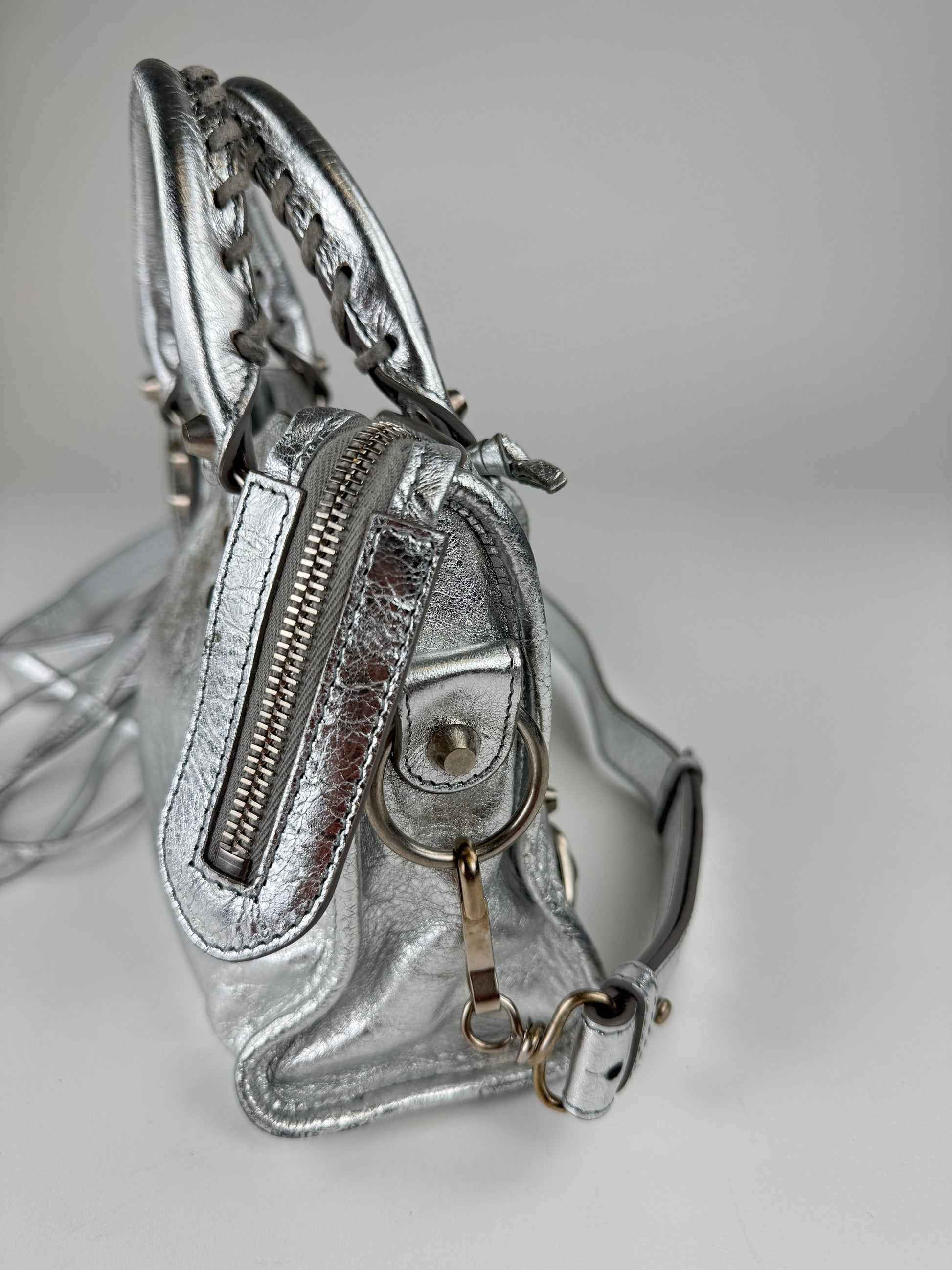 Balenciaga Mini City - respace.studio