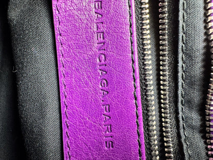 Balenciaga Mini City - respace.studio