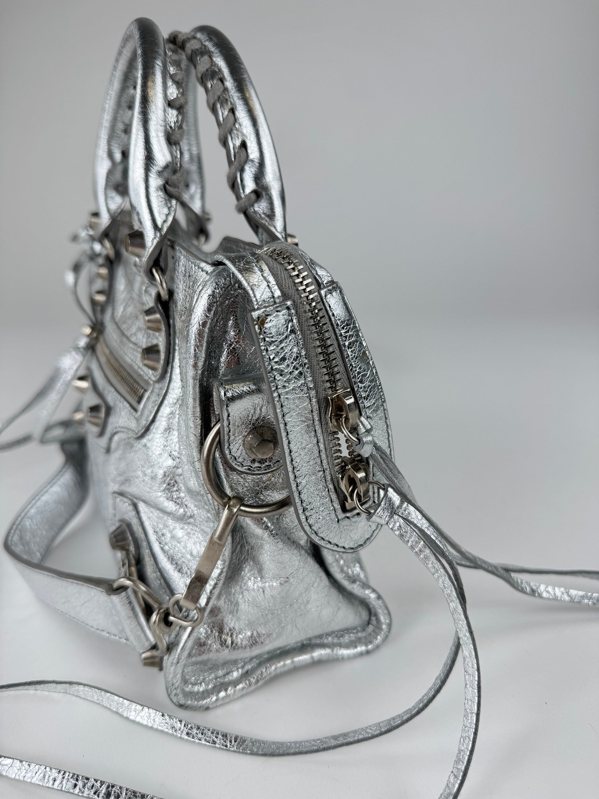 Balenciaga Mini City - respace.studio