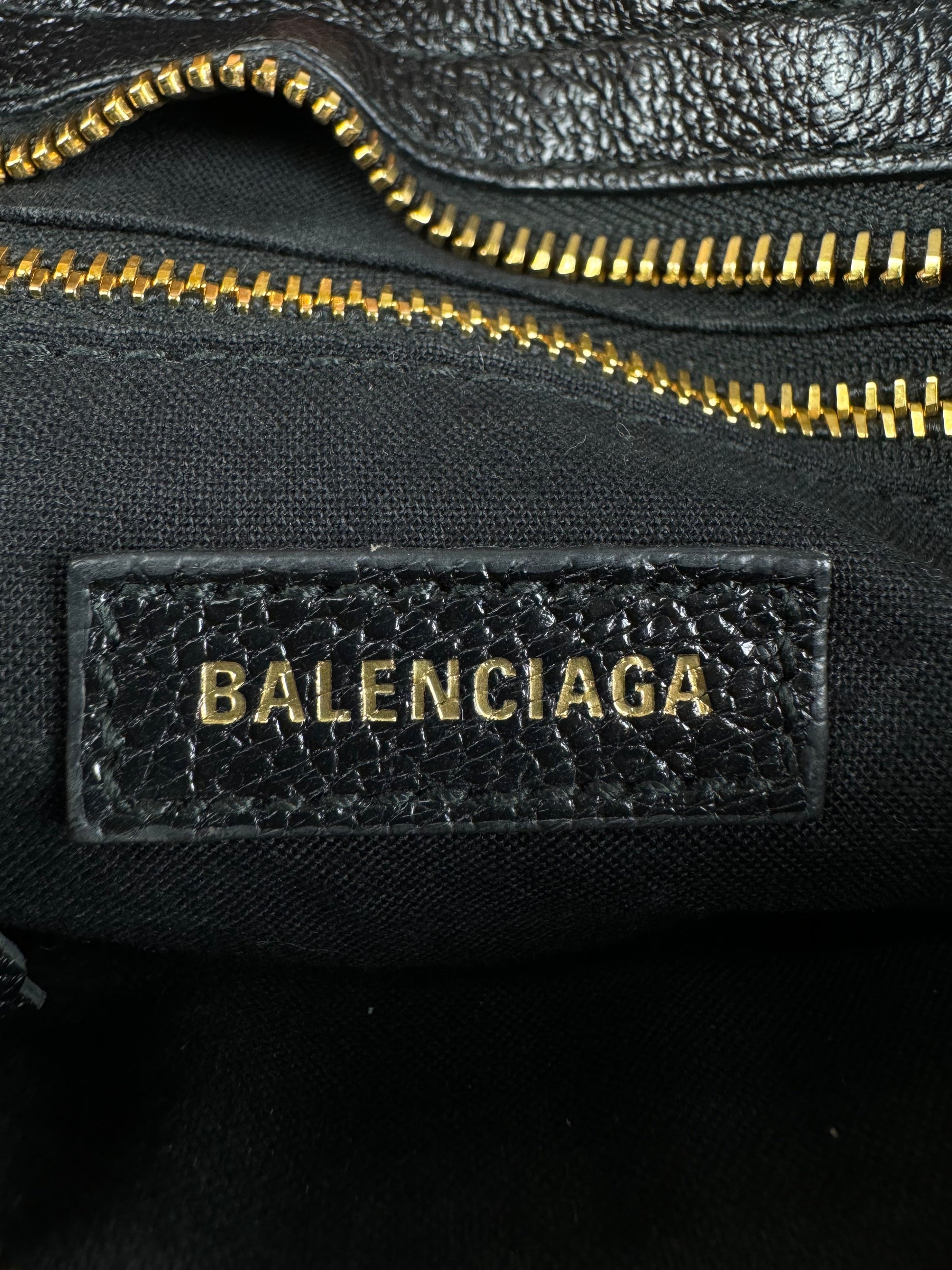 Balenciaga Mini City - respace.studio