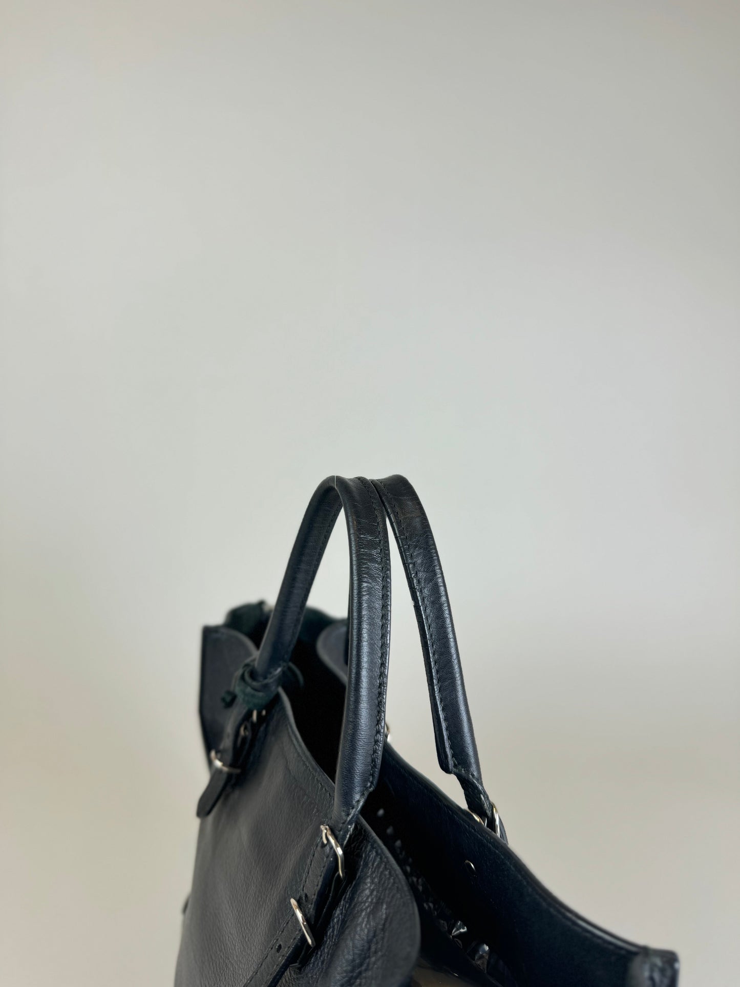 Balenciaga Papier A6 - respace.studio