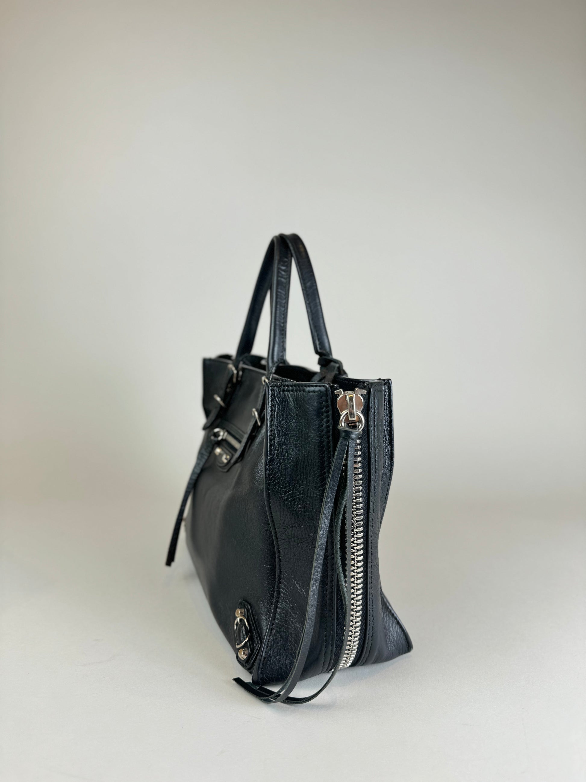 Balenciaga Papier A6 - respace.studio