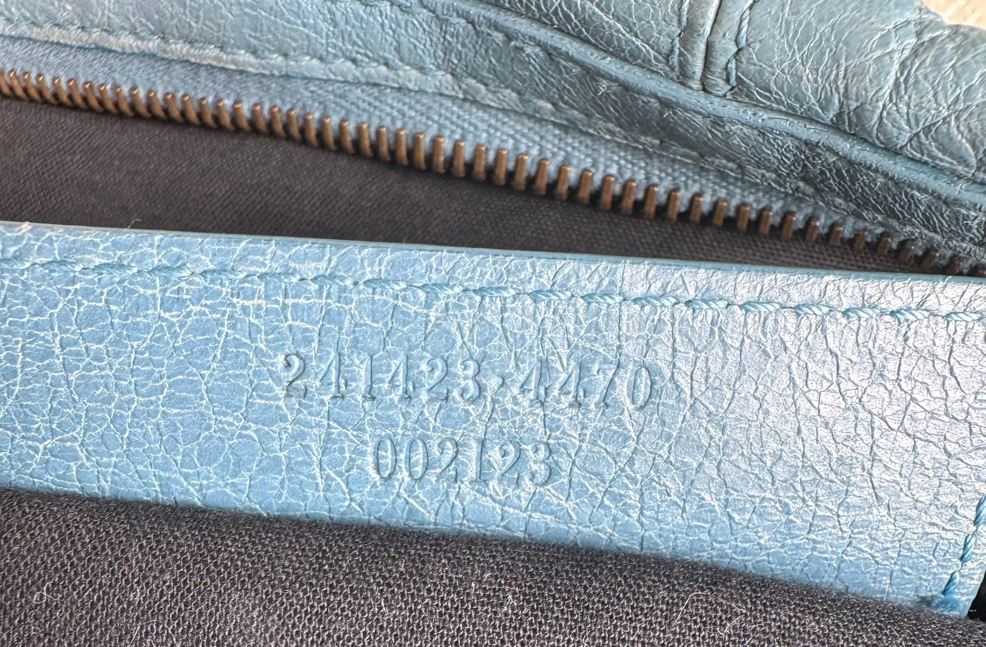 Balenciaga Part time City - respace.studio