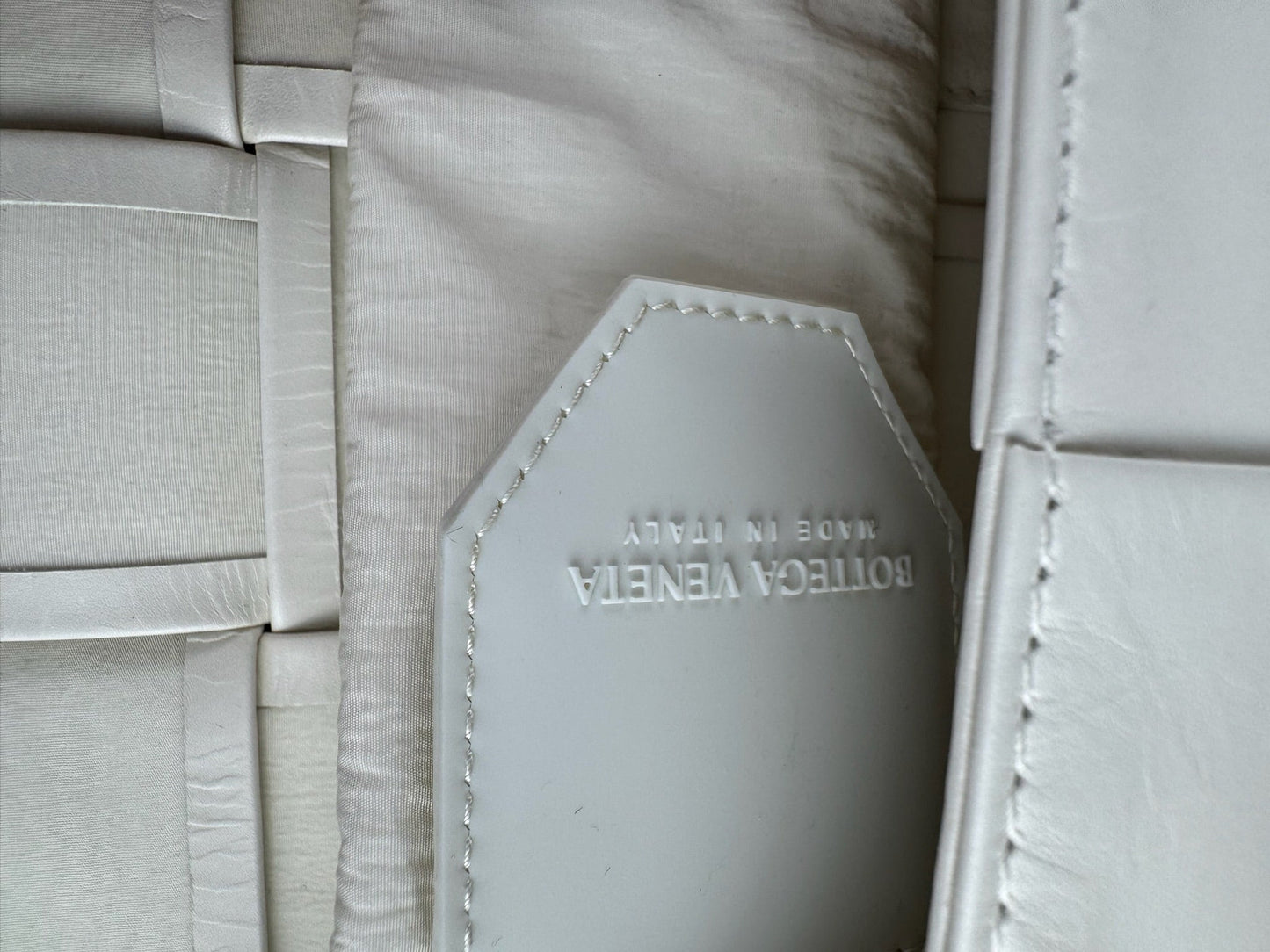 Bottega Veneta Candy Mini Cassette - respace.studio