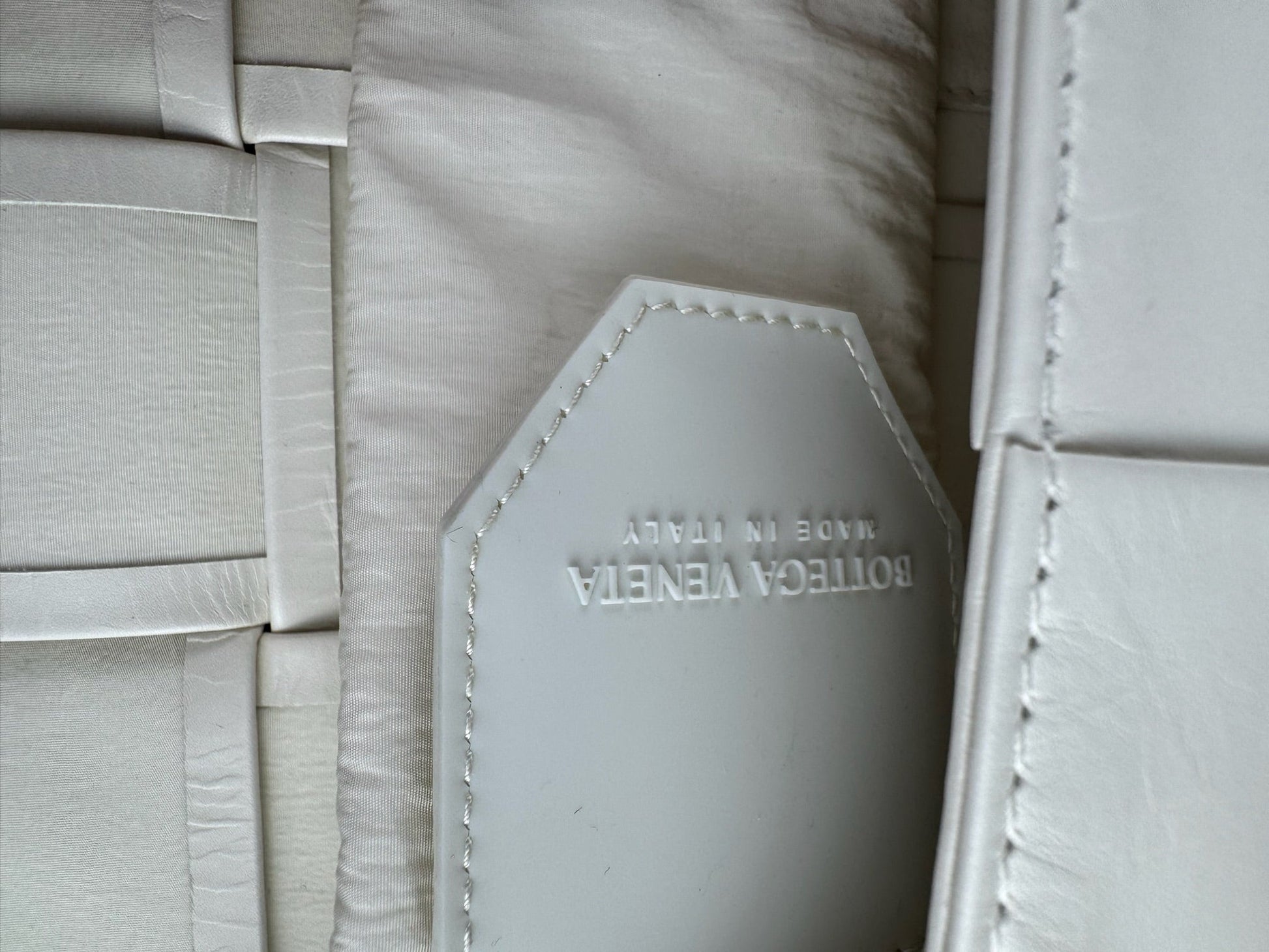 Bottega Veneta Candy Mini Cassette - respace.studio