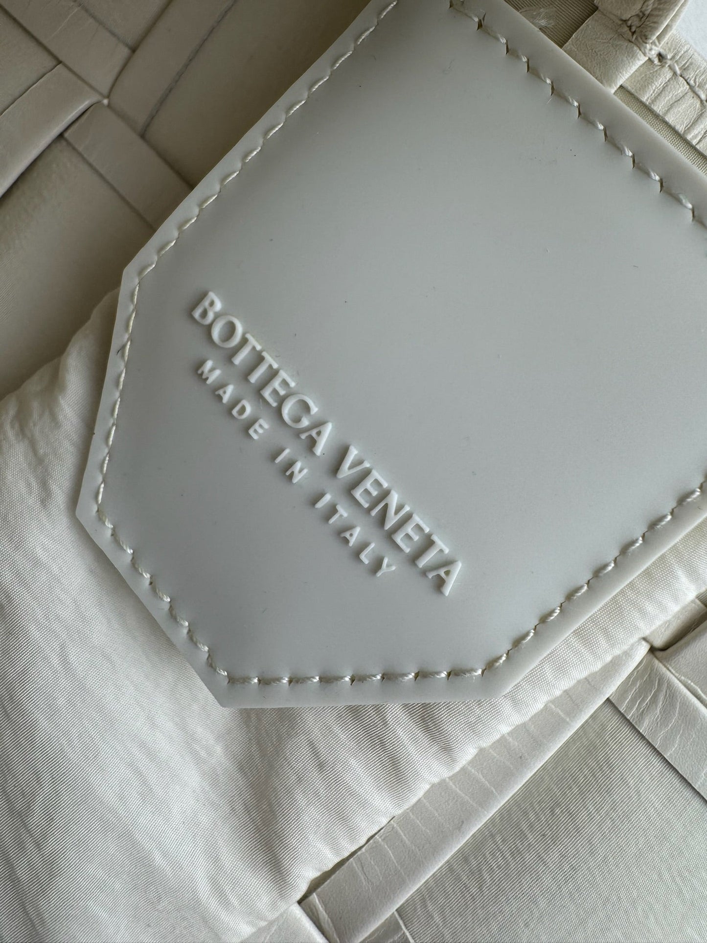 Bottega Veneta Candy Mini Cassette - respace.studio
