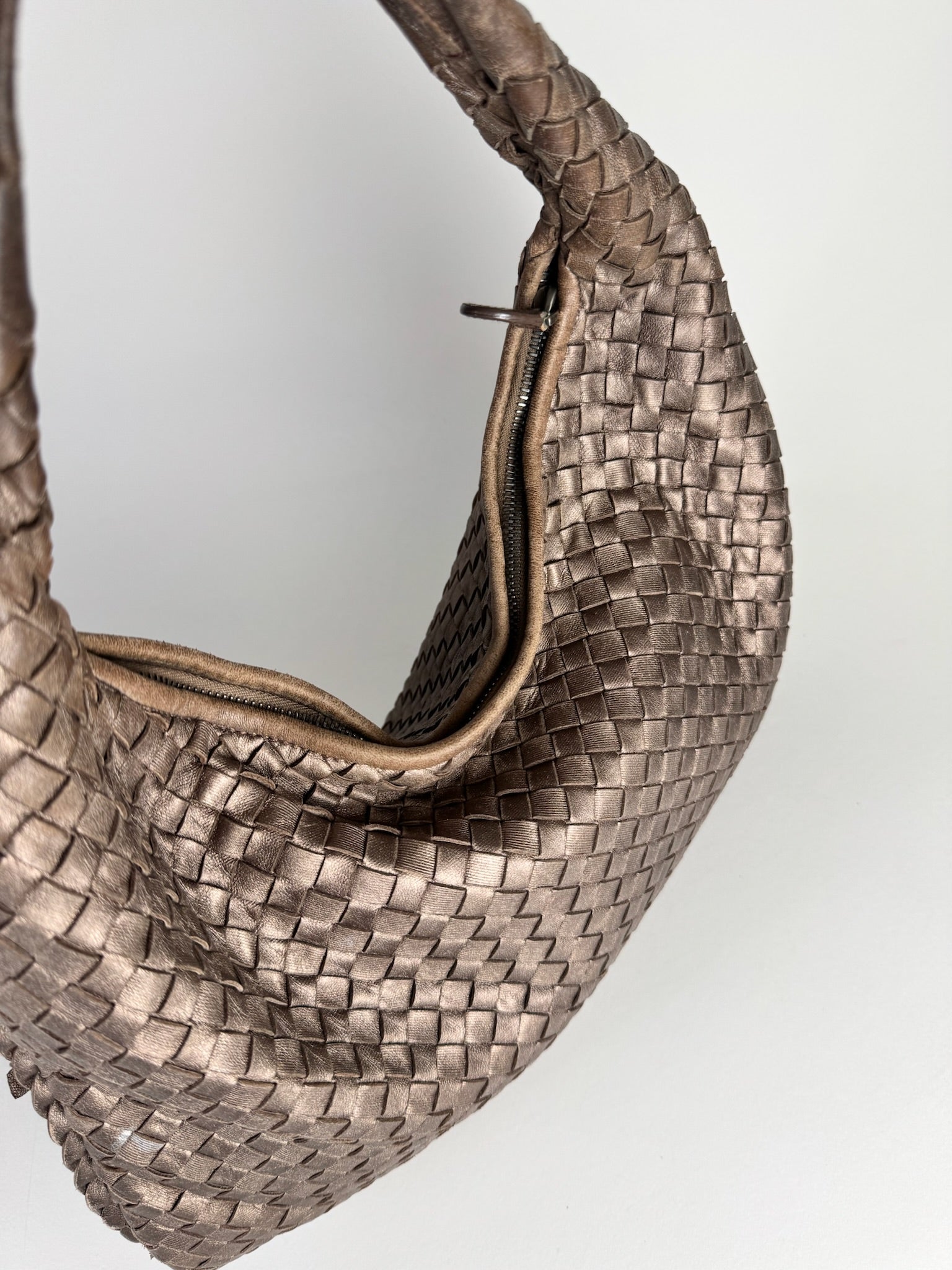 Bottega Veneta Hobo - respace.studio