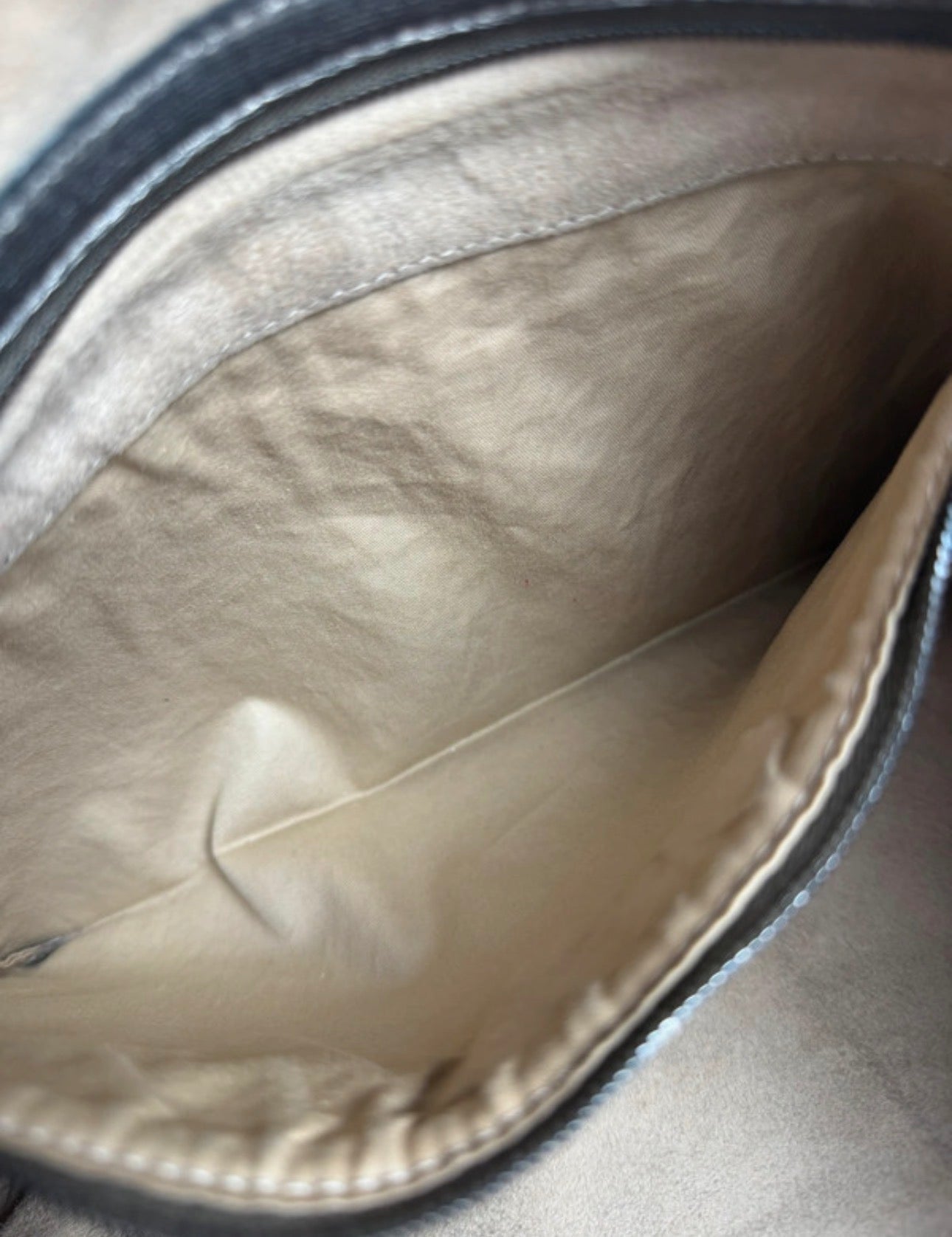 Bottega Veneta Hobo - respace.studio