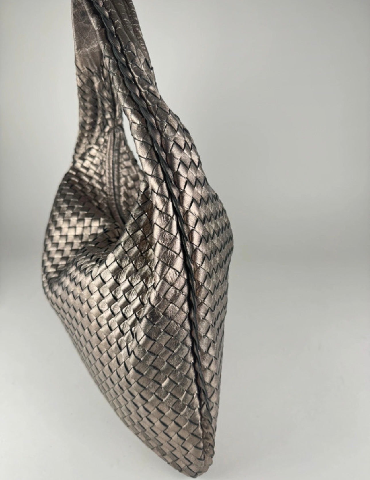Bottega Veneta Hobo - respace.studio