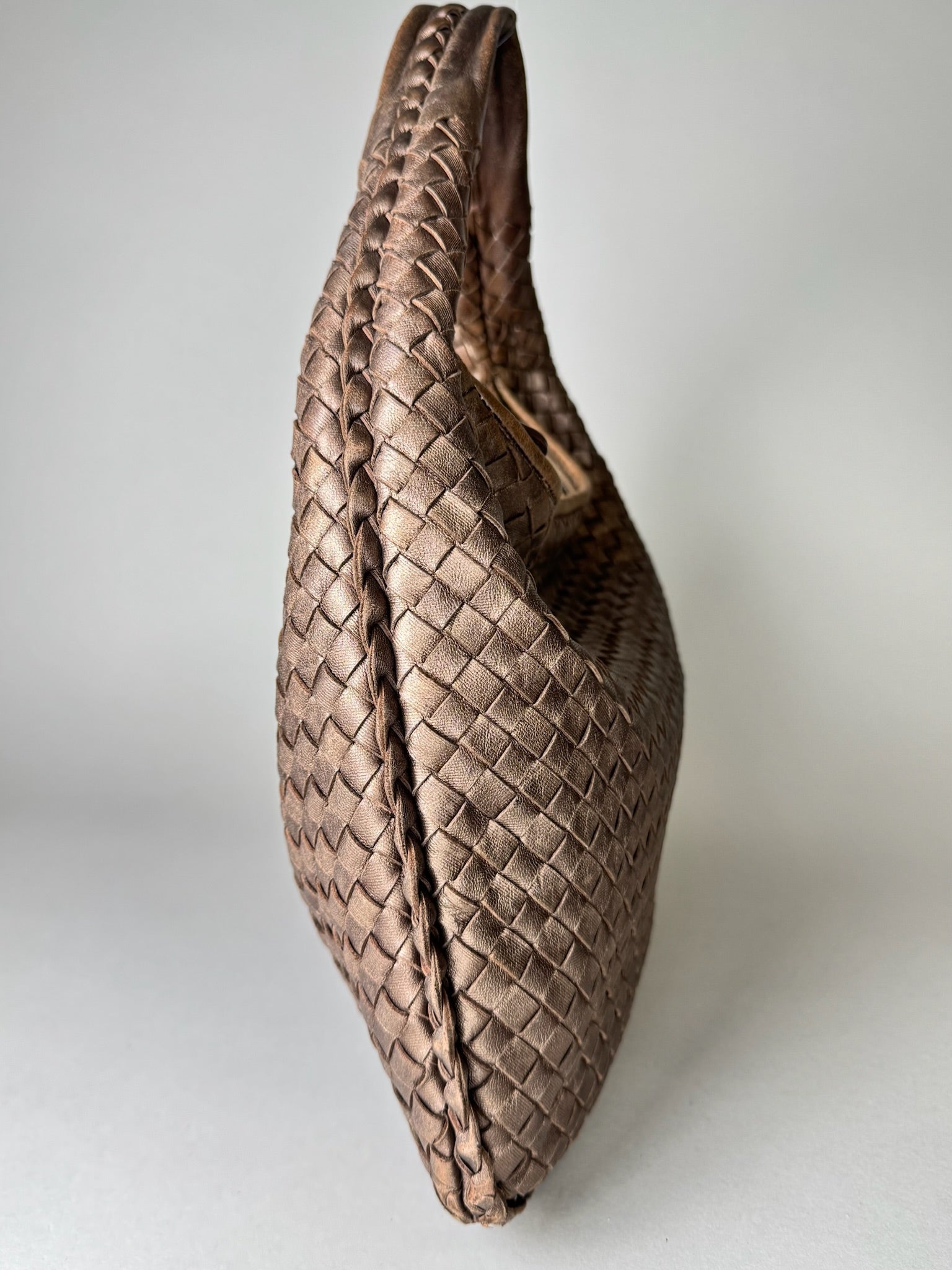 Bottega Veneta Hobo - respace.studio