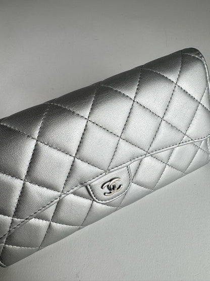 Chanel Continental Wallet - respace.studio