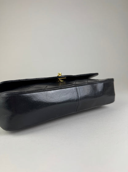 Chanel Lambskin Single Flap - respace.studio