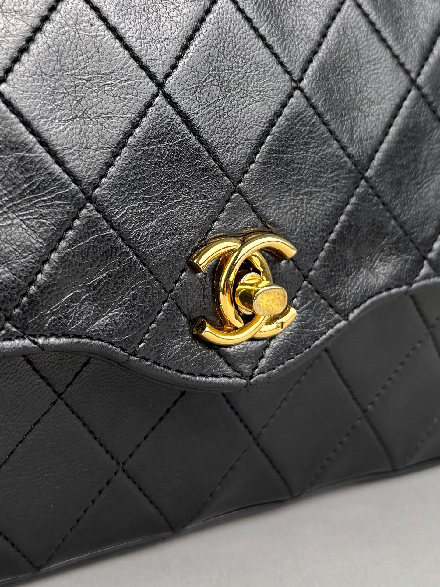 Chanel Lambskin Single Flap - respace.studio