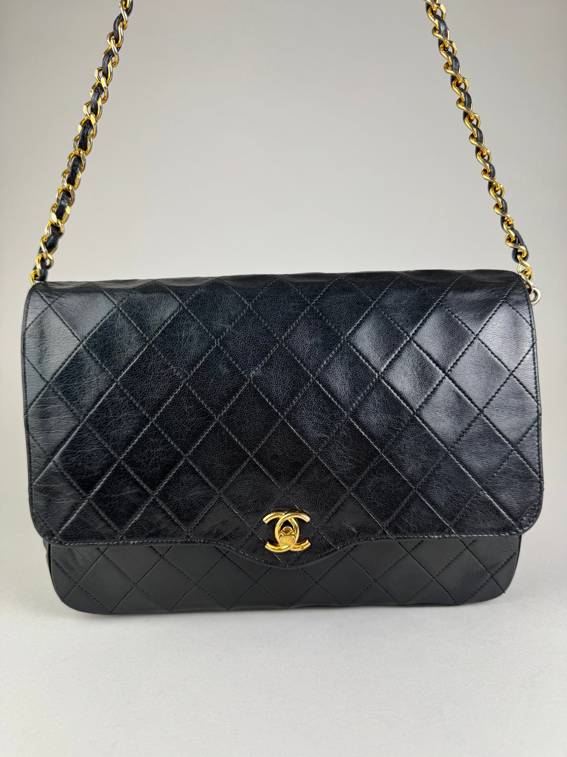 Chanel Lambskin Single Flap - respace.studio