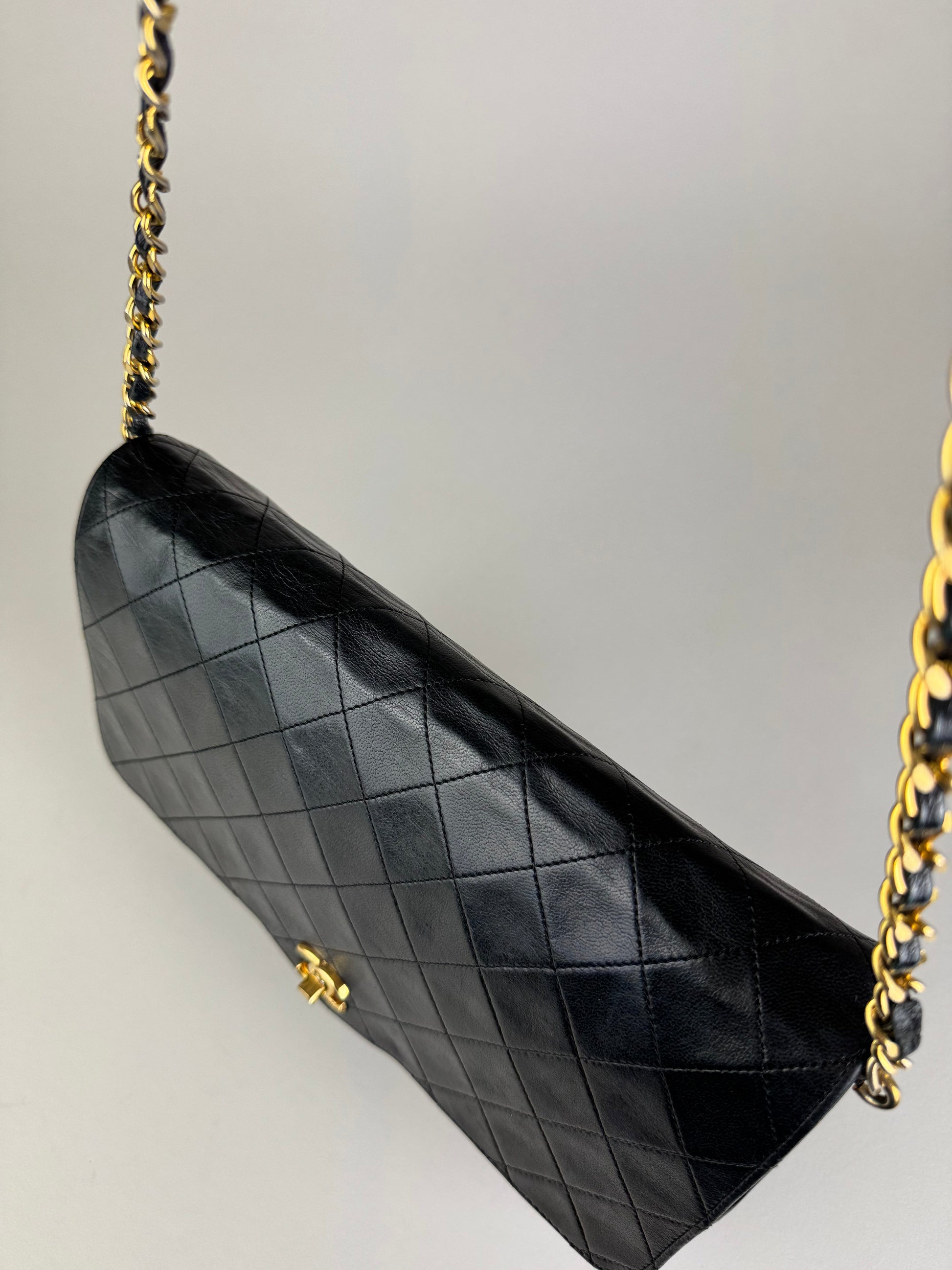 Chanel Lambskin Single Flap - respace.studio