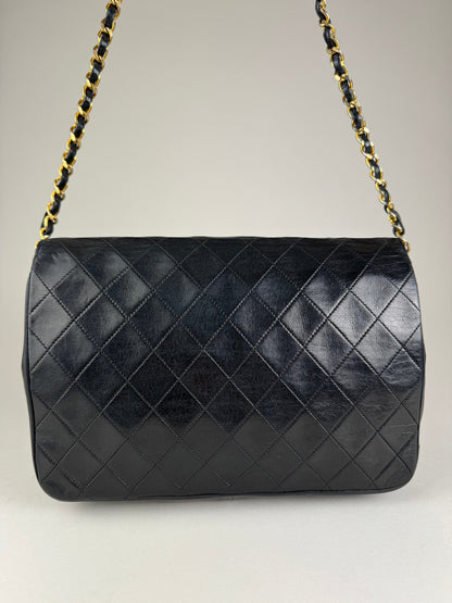 Chanel Lambskin Single Flap - respace.studio