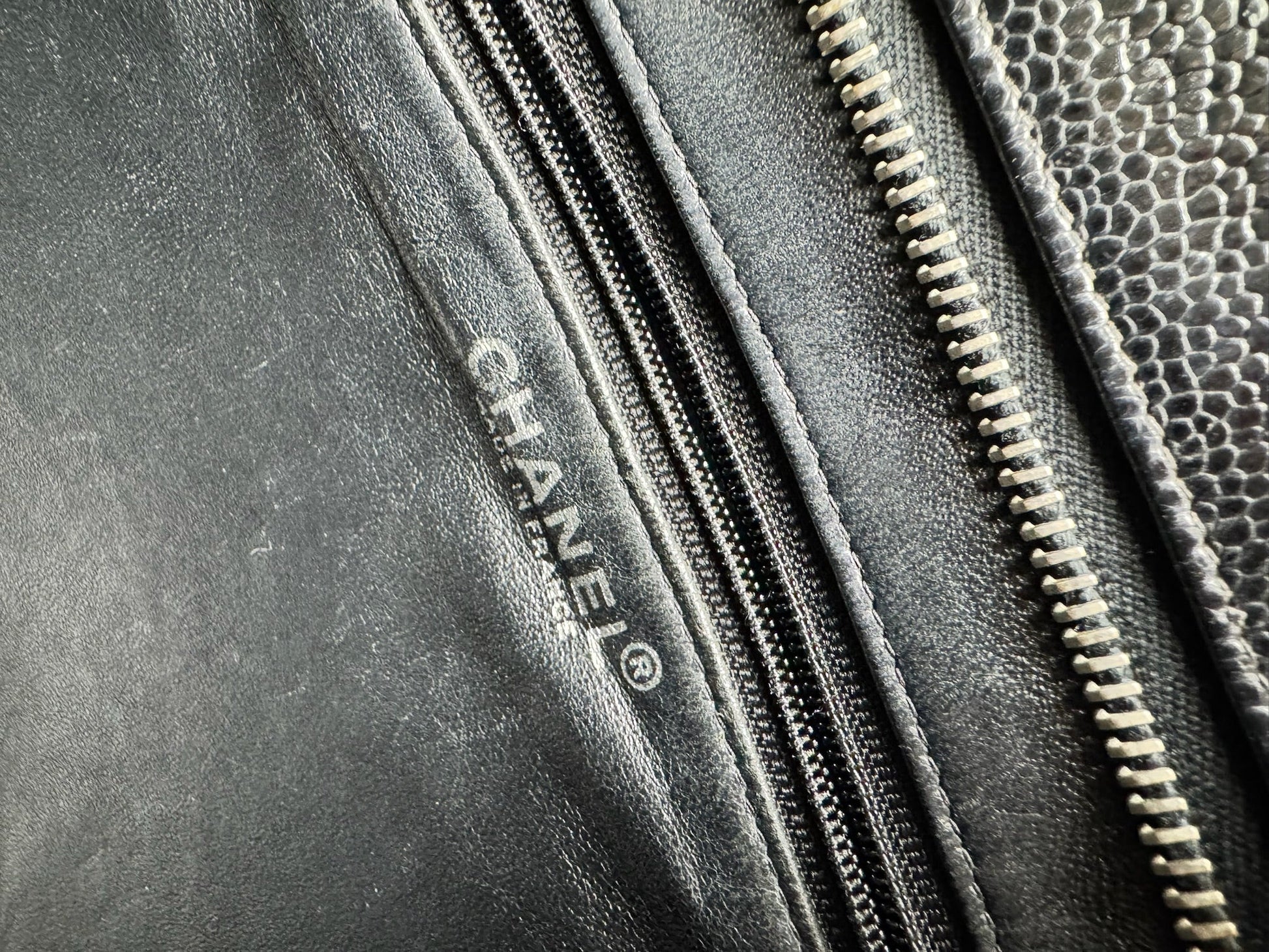 Chanel Medallion Tote Caviar - respace.studio