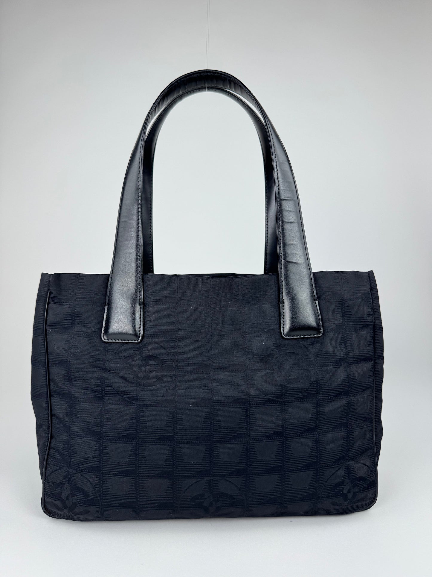 Chanel New travel line tote - respace.studio