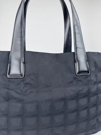 Chanel New travel line tote - respace.studio