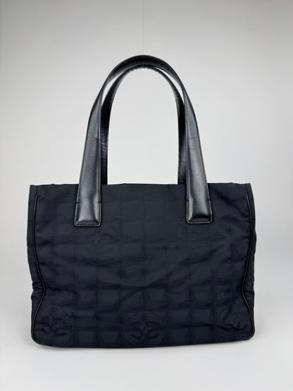 Chanel New travel line tote - respace.studio