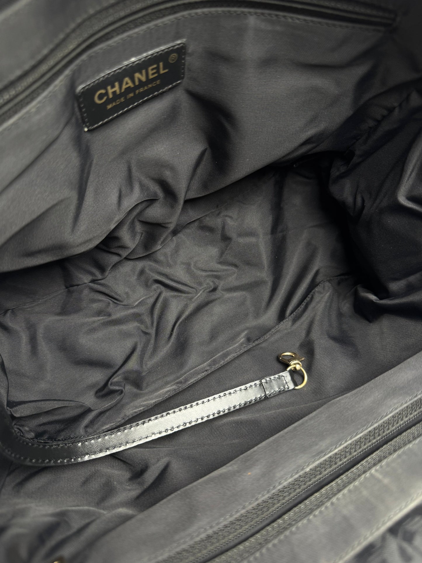 Chanel New travel line tote - respace.studio