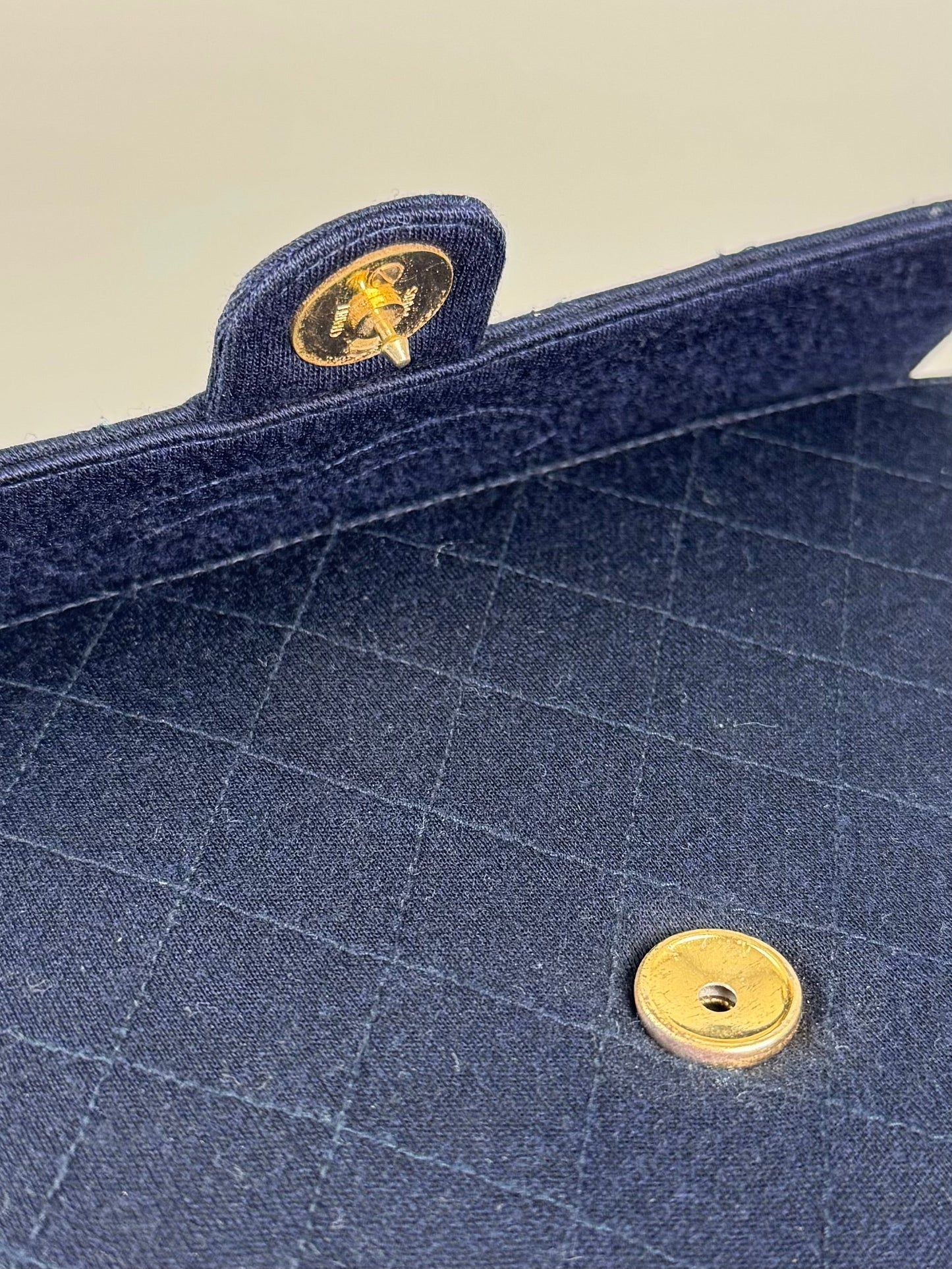 Chanel Single Flap - respace.studio