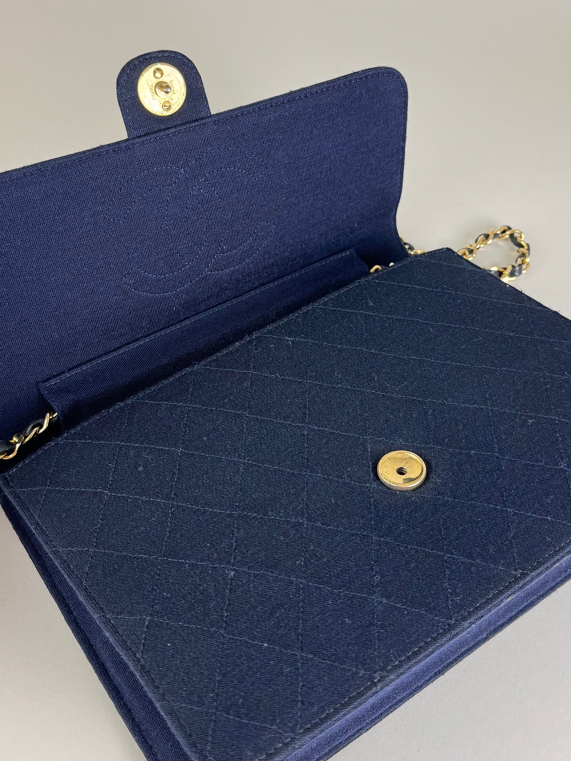 Chanel Single Flap - respace.studio